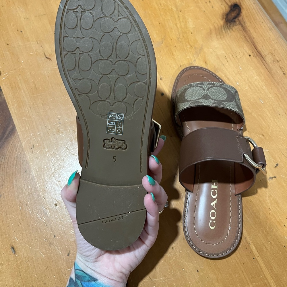 Coach sandals - Picture 4 of 4